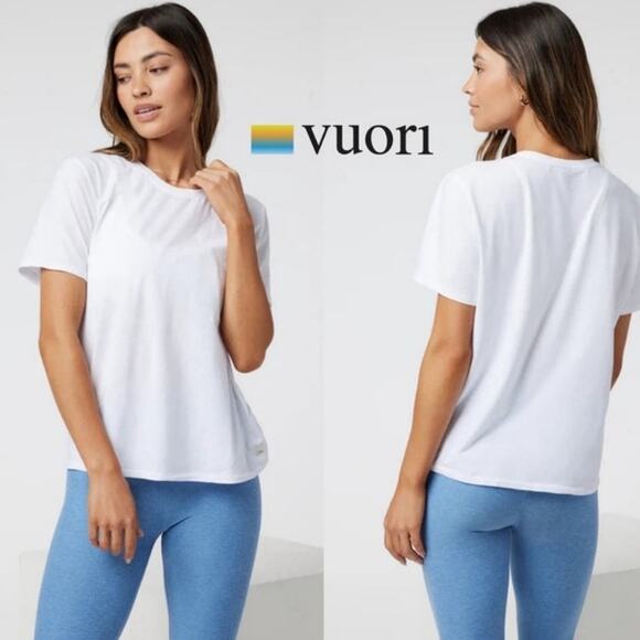 Vuori Tops - Vuori feather shirt T-Shirt white short sleeve crew